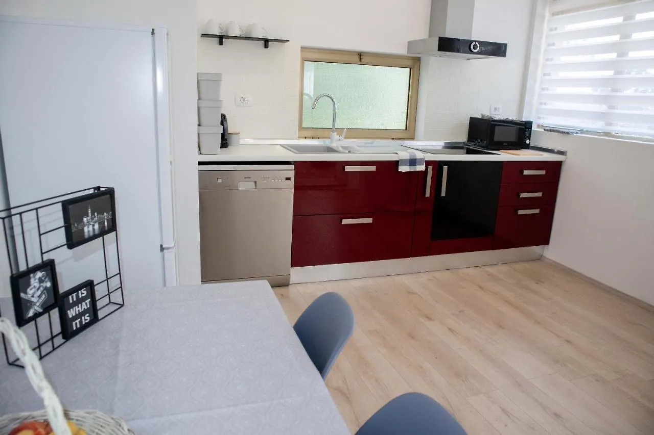 Apartment Hortensia Buje